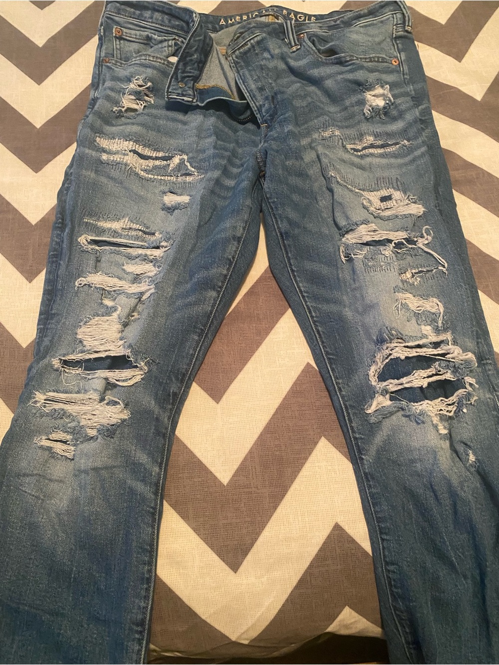 American Eagle Outfitters Men's Ripped Blue Skinny Jeans